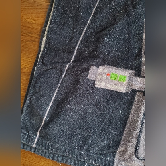 STAR WARS Darth Vader Toddler hooded towel - Picture 2 of 7